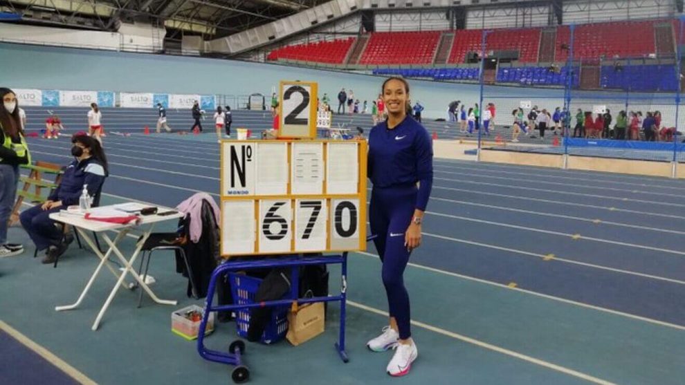 María Vicente salto longitud