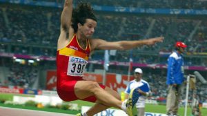 récords españa salto longitud pista cubierta